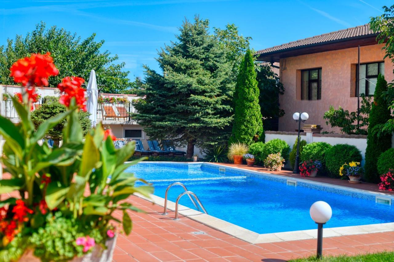 Alekta Hotel Varna Exterior foto