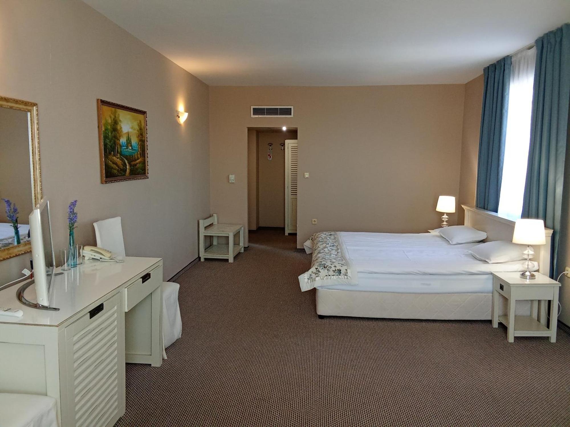 Alekta Hotel Varna Exterior foto